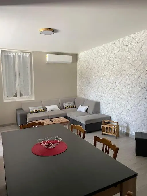 Holiday home Gite Le Nid Des Avezous Spa Privatif - Juin A Sept Aveze  France